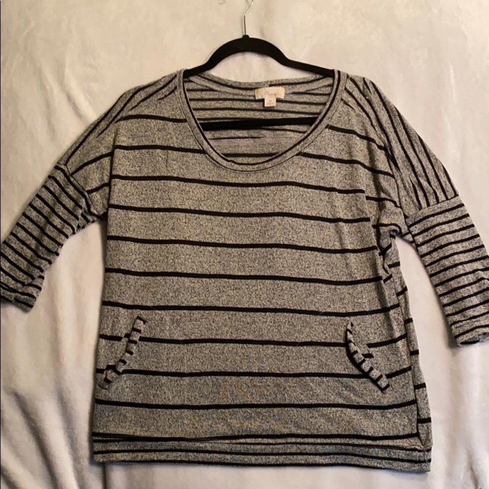 3/4 sleeved shirt